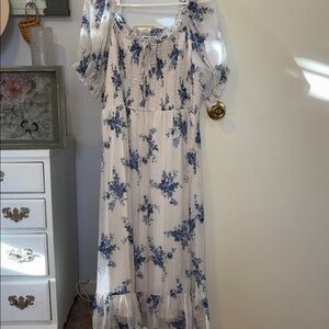 Mimi Chica size 2x Blue and Cream Floral dress